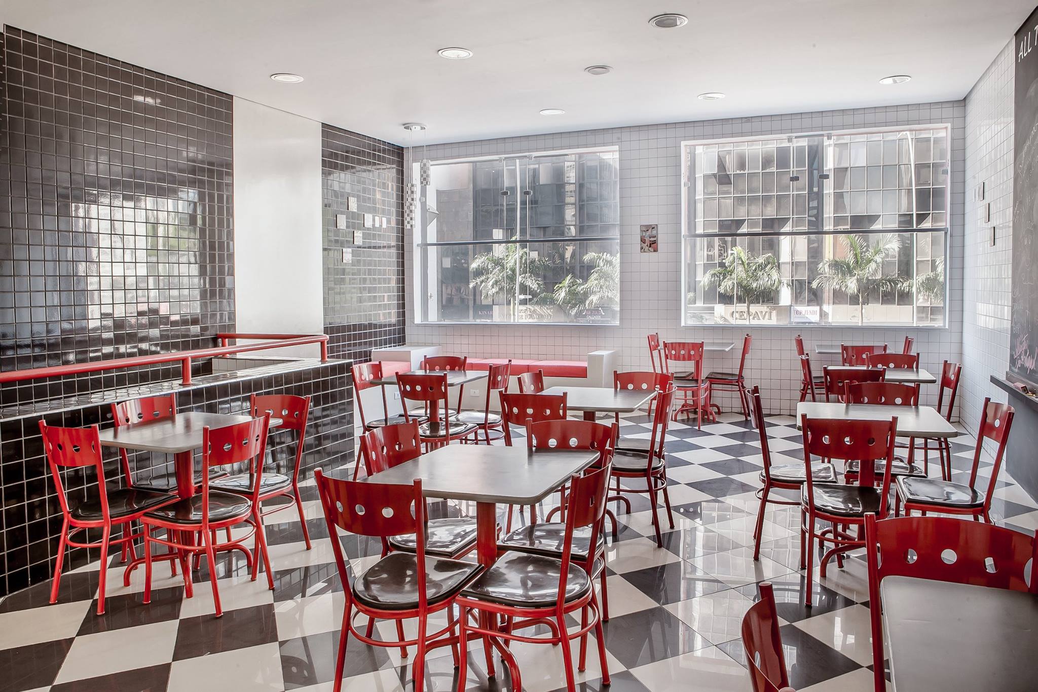 Imagem de destaque para All Tribes Burger & Dog